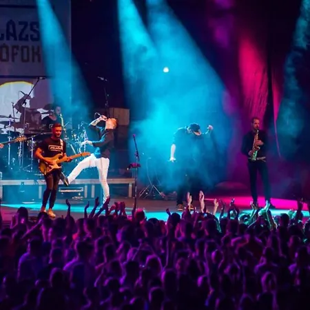 Two-bedroom Near 5 * Шиофок