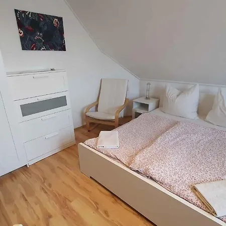 Two-bedroom Near 5