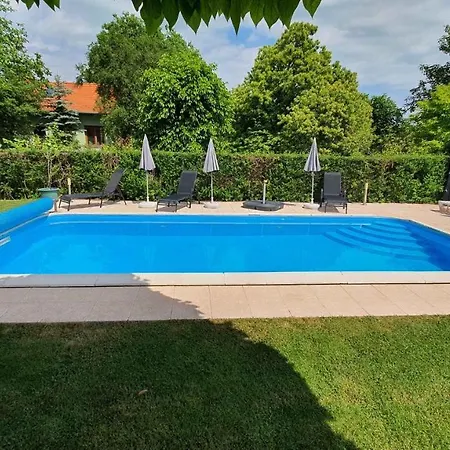 Two-bedroom Near 5 * Siófok
