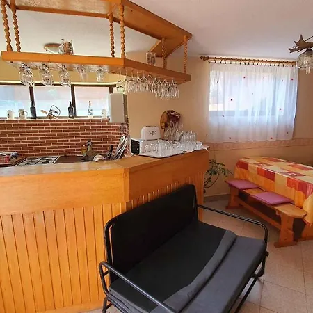 Two-bedroom Near 5 Апартаменты