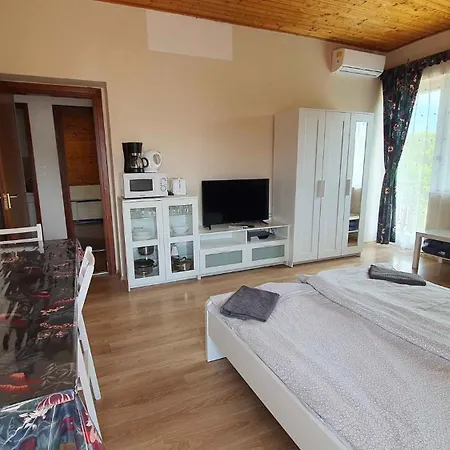 Two-bedroom Near 5 * Siófok