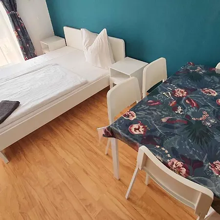 Two-bedroom Near 5 Appartamento Siófok